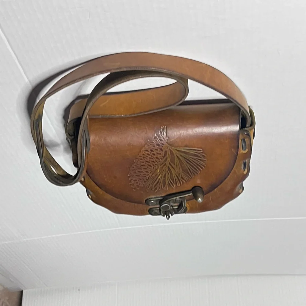 Vintage Tooled Leather Structured Crossbody Bag - Picture 10 of 15